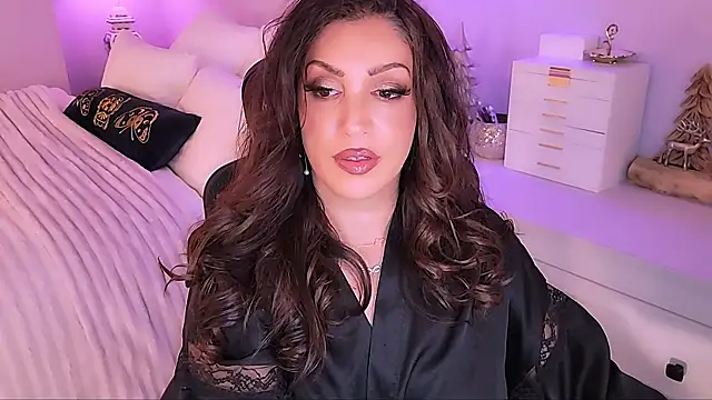 Snapshot of Wonderful_Woman chatting on May 9, 2026, 2:15 am Wonderful Woman online show from May 9, 2026, 2:15 am