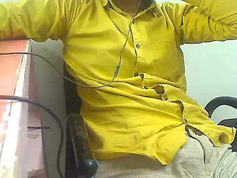 Snapshot of lltstr52 chatting on May 30, 2026, 6:31 am lltstr52 online show from May 30, 2026, 6:31 am