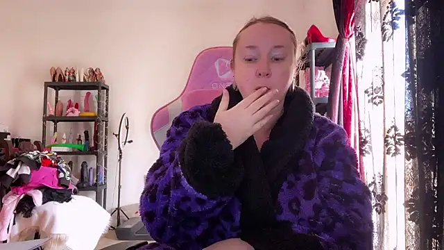 kisicaxx online show from January 17, 2026, 11:03 am