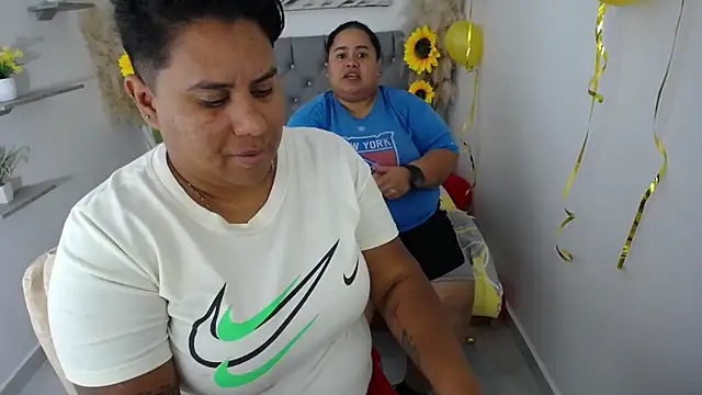 Snapshot of hotlesby4uxxx chatting on September 18, 2025, 12:24 am hotlesby4uxxx online show from September 18, 2025, 12:24 am