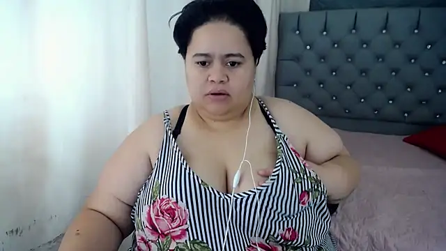 Snapshot of hotlesby4uxxx chatting on December 12, 2024, 7:59 pm hotlesby4uxxx online show from December 12, 2024, 7:59 pm