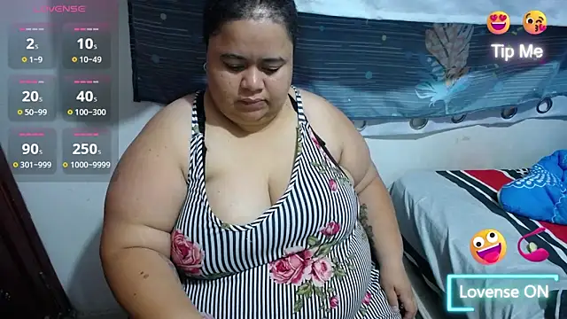 Snapshot of hotlesby4uxxx chatting on April 7, 2026, 10:22 pm hotlesby4uxxx online show from April 7, 2026, 10:22 pm