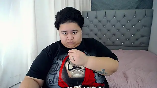 Snapshot of hotlesby4uxxx chatting on December 6, 2024, 7:39 pm hotlesby4uxxx online show from December 6, 2024, 7:39 pm