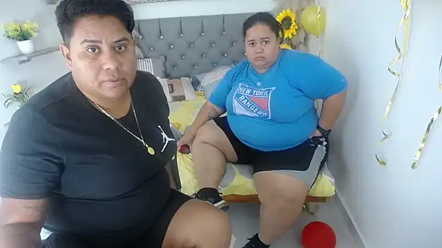 Snapshot of hotlesby4uxxx chatting on September 20, 2025, 12:26 am hotlesby4uxxx online show from September 20, 2025, 12:26 am