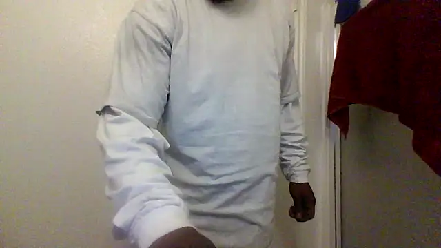 Snapshot of Tramontas chatting on November 22, 2025, 8:24 am Tramontas online show from November 22, 2025, 8:24 am