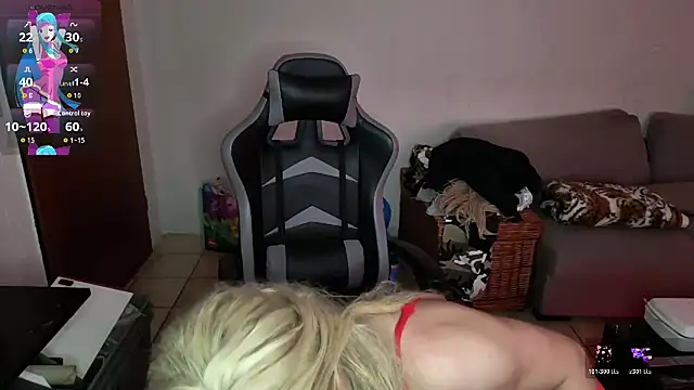 kimberjames84 online show from November 17, 2025, 9:52 pm