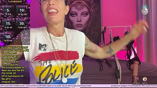 Snapshot of mommyselenafit_ chatting on October 26, 2025, 4:57 am mommyselenafit online show from October 26, 2025, 4:57 am