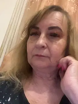 Snapshot of Irina2909@xh chatting on May 13, 2026, 5:53 pm Irina2909xh online show from May 13, 2026, 5:53 pm