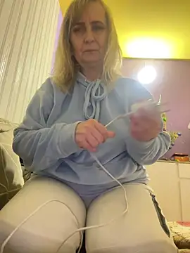 Snapshot of Irina2909@xh chatting on February 1, 2026, 9:46 pm Irina2909xh online show from February 1, 2026, 9:46 pm