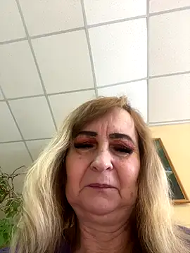 Snapshot of Irina2909@xh chatting on January 8, 2026, 9:37 am Irina2909xh online show from January 8, 2026, 9:37 am