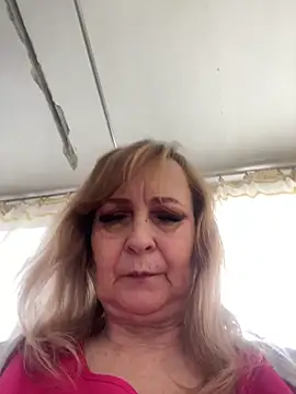 Snapshot of Irina2909@xh chatting on April 28, 2026, 10:41 am Irina2909xh online show from April 28, 2026, 10:41 am