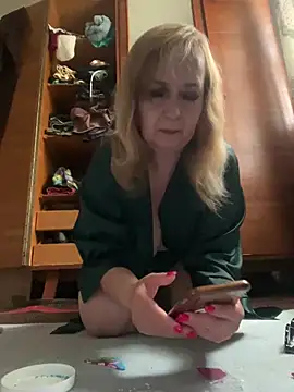 Snapshot of Irina2909@xh chatting on May 31, 2026, 3:45 am Irina2909xh online show from May 31, 2026, 3:45 am