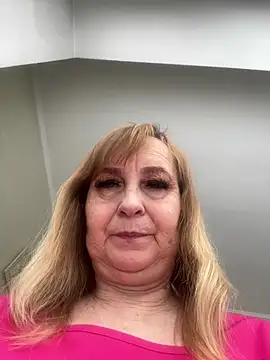 Snapshot of Irina2909@xh chatting on February 23, 2026, 12:17 pm Irina2909xh online show from February 23, 2026, 12:17 pm