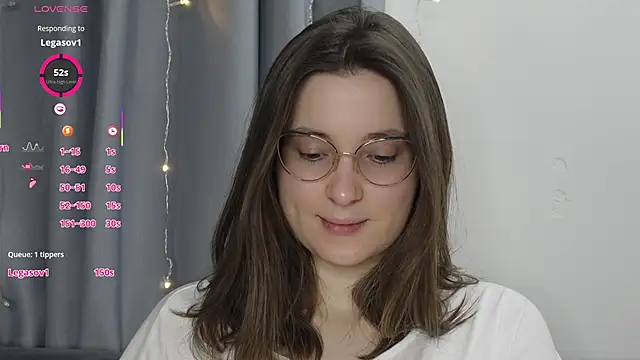 BeckyMartens online show from November 15, 2025, 2:37 am