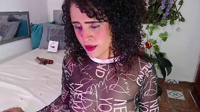 Snapshot of sweet_brunette19 chatting on March 13, 2025, 6:01 pm sweet brunette19 online show from March 13, 2025, 6:01 pm