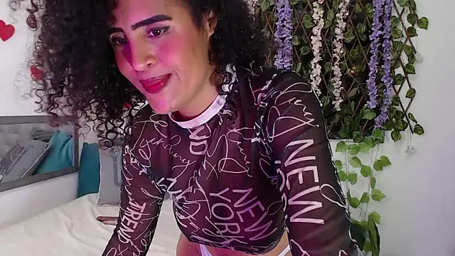 Snapshot of sweet_brunette19 chatting on February 18, 2025, 9:09 pm sweet brunette19 online show from February 18, 2025, 9:09 pm