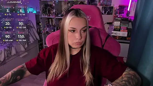 ChloeKohaku online show from November 23, 2025, 6:34 am