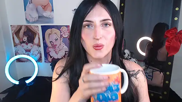Evelyn Sheeran online show from July 25, 2026, 4:09 am