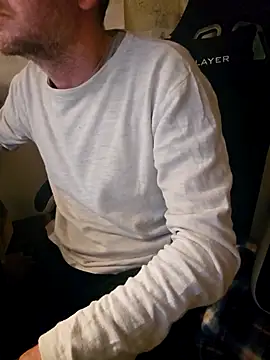 verylargecock online show from March 1, 2026, 6:35 am