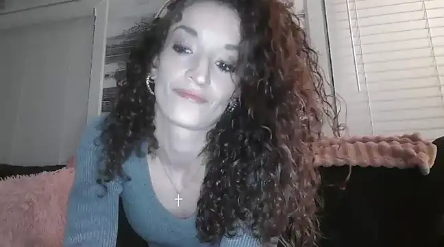 Snapshot of AshleyRain chatting on January 24, 2025, 6:03 am AshleyRain online show from January 24, 2025, 6:03 am