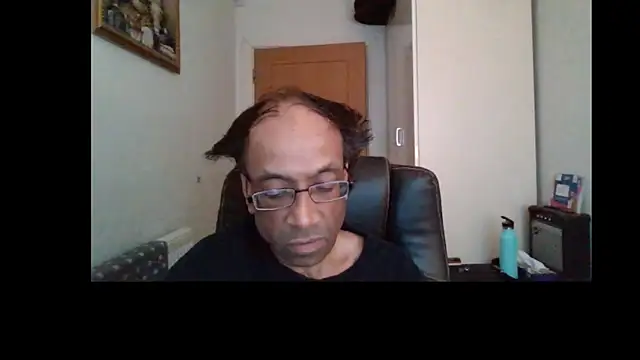 Snapshot of rauncher1 chatting on June 29, 2026, 10:15 am rauncher1 online show from June 29, 2026, 10:15 am