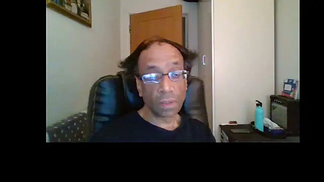 Snapshot of rauncher1 chatting on June 30, 2026, 8:25 am rauncher1 online show from June 30, 2026, 8:25 am