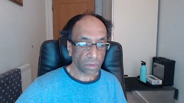 Snapshot of rauncher1 chatting on April 17, 2026, 8:17 am rauncher1 online show from April 17, 2026, 8:17 am