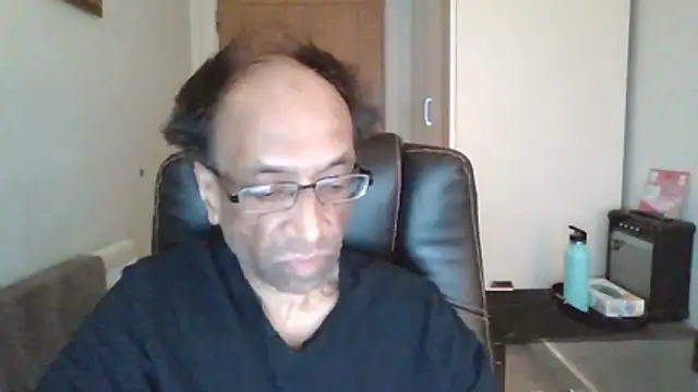 Snapshot of rauncher1 chatting on April 20, 2026, 8:17 am rauncher1 online show from April 20, 2026, 8:17 am