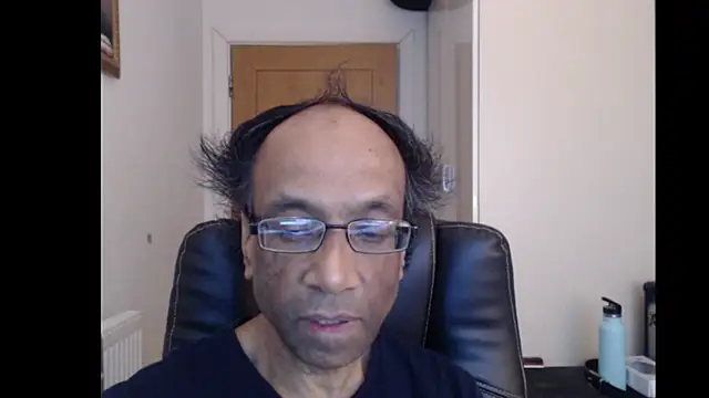 Snapshot of rauncher1 chatting on May 18, 2026, 8:19 am rauncher1 online show from May 18, 2026, 8:19 am