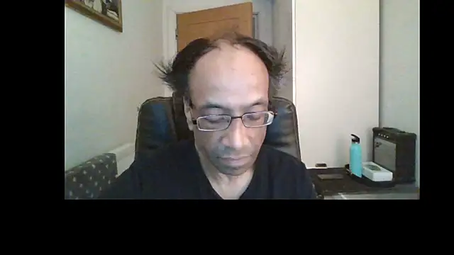 Snapshot of rauncher1 chatting on May 26, 2026, 8:01 am rauncher1 online show from May 26, 2026, 8:01 am