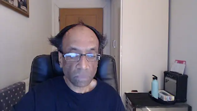 Snapshot of rauncher1 chatting on April 28, 2026, 8:52 am rauncher1 online show from April 28, 2026, 8:52 am