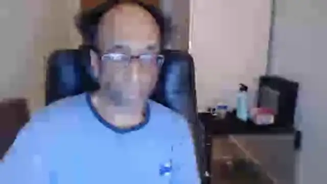 Snapshot of rauncher1 chatting on April 19, 2026, 12:11 am rauncher1 online show from April 19, 2026, 12:11 am