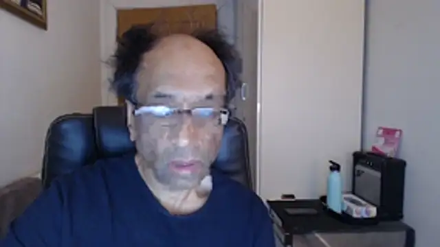 Snapshot of rauncher1 chatting on April 24, 2026, 8:05 am rauncher1 online show from April 24, 2026, 8:05 am