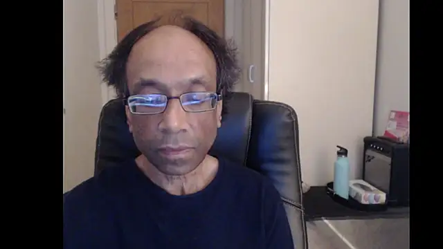 Snapshot of rauncher1 chatting on May 5, 2026, 8:17 am rauncher1 online show from May 5, 2026, 8:17 am