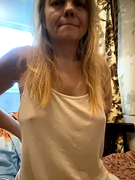 Snapshot of Susanel chatting on October 25, 2025, 10:58 am Susanel online show from October 25, 2025, 10:58 am