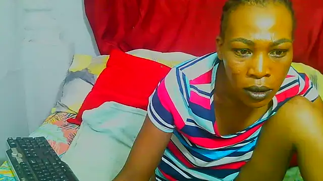 Snapshot of freaky_naughty chatting on December 14, 2025, 10:21 am freaky naughty online show from December 14, 2025, 10:21 am