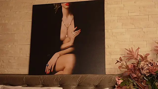 FeliciaKrige online show from April 14, 2026, 8:14 pm