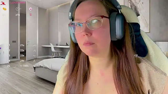 Victoria Romans online show from April 11, 2026, 11:19 pm