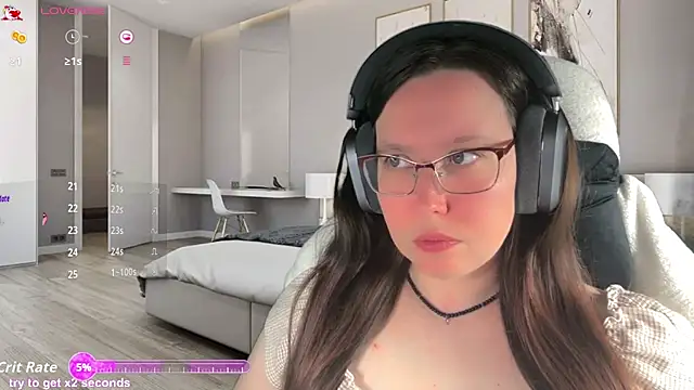Snapshot of Victoria_Romans chatting on May 23, 2026, 7:35 pm Victoria Romans online show from May 23, 2026, 7:35 pm