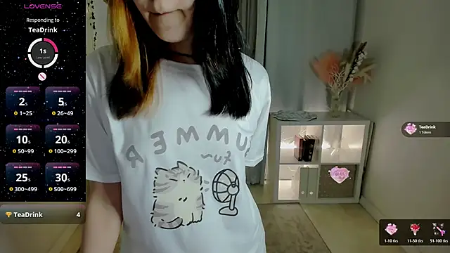 Snapshot of Alexa_Lexi_ chatting on May 20, 2026, 10:56 am Alexa Lexi online show from May 20, 2026, 10:56 am