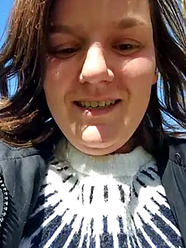 Cutegirlforyou online show from March 18, 2025, 11:44 am