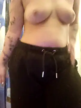 Cutegirlforyou online show from March 15, 2025, 8:04 am