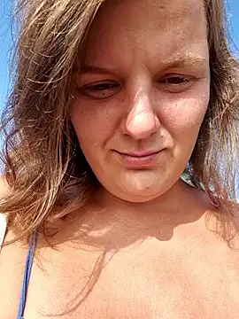 Cutegirlforyou online show from September 11, 2025, 7:41 am