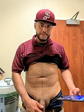 gardy8585 online show from March 1, 2026, 11:54 am