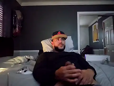 gardy8585 online show from January 23, 2025, 9:29 pm