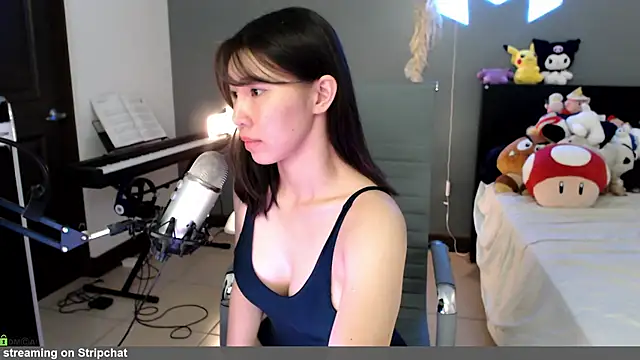 minarocket  online show from April 14, 2026, 4:23 pm