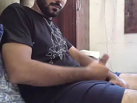 Snapshot of brownie_cake_cb chatting on October 2, 2025, 10:18 am brownie cake cb online show from October 2, 2025, 10:18 am