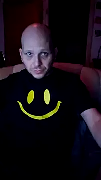 Snapshot of hardcap chatting on February 18, 2025, 11:19 pm hardcap online show from February 18, 2025, 11:19 pm