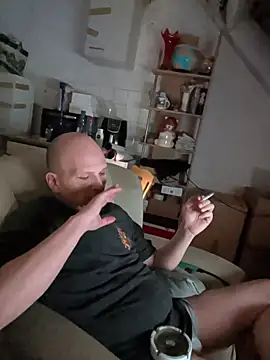 Snapshot of hardcap chatting on November 28, 2025, 1:28 am hardcap online show from November 28, 2025, 1:28 am