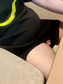 Snapshot of hardcap chatting on February 26, 2025, 6:15 pm hardcap online show from February 26, 2025, 6:15 pm